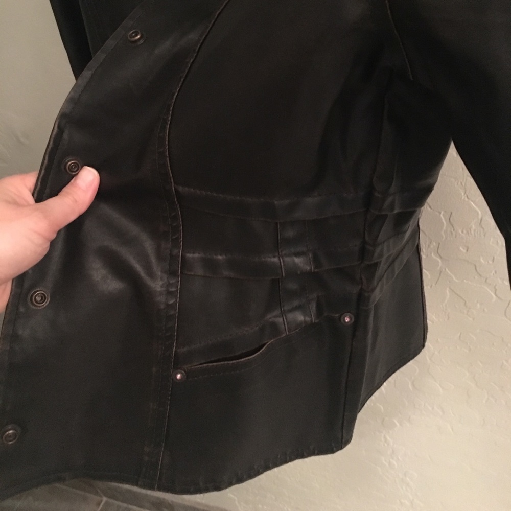 Rustic leather type jacket - Picture 3 of 8